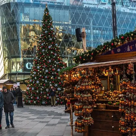 Izabella Harmony * 부다페스트